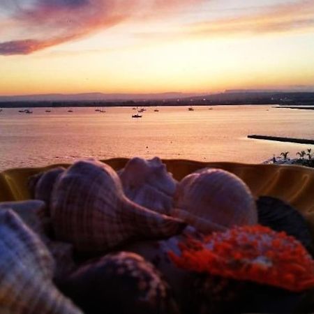Terrazza Sul Mare Attico "Alfeo E Aretusa" Siraküza Dış mekan fotoğraf