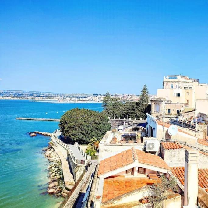 Terrazza Sul Mare Attico "Alfeo E Aretusa" Siraküza Dış mekan fotoğraf